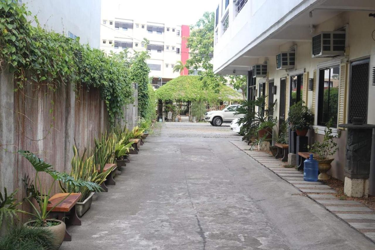 Reddoorz Near Colgante Bridge Naga City Luaran gambar
